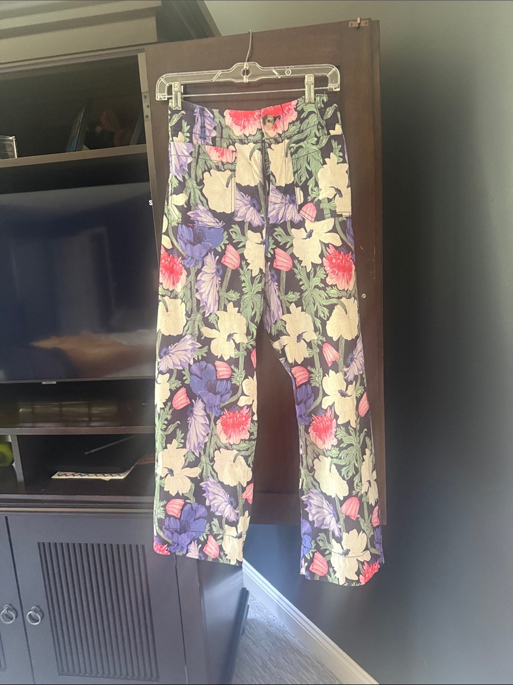 Maeve Black Floral Ankle-Length Cropped Pants